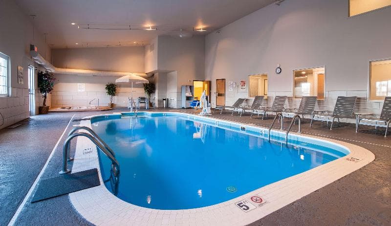 Best Western Plus University Park Inn & Suites 2
