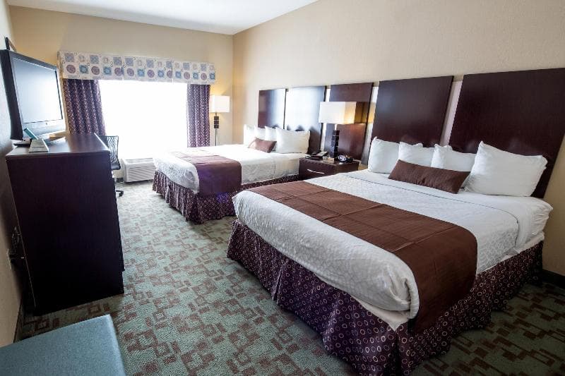 Best Western Plus Eastgate Inn & Suites 4