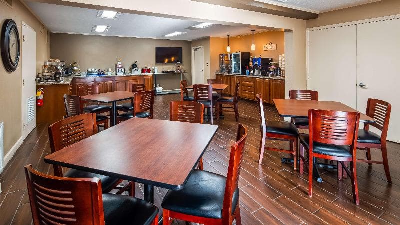 Best Western Shelbyville Lodge 3