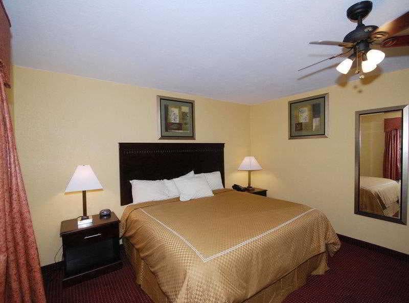 Americas Best Value Inn Winnsboro 5