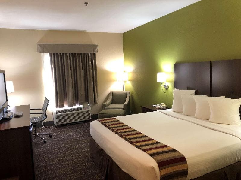 Best Western Rayne Inn 4