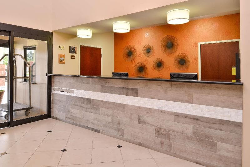 Best Western Plaquemine Inn 5