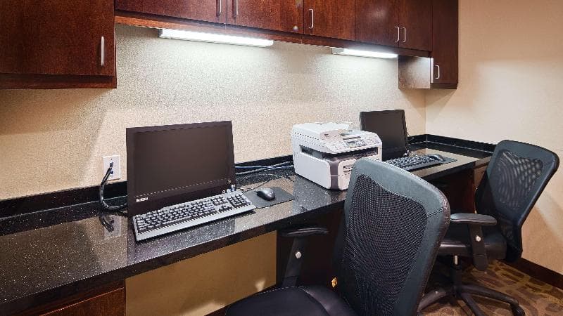 Best Western Plus DeSoto Inn & Suites photo 1