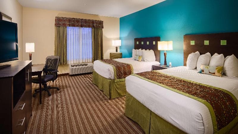 Best Western Plus DeSoto Inn & Suites 3