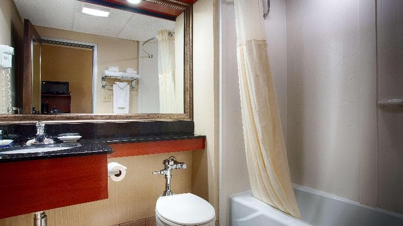 Best Western Plus Augusta Civic Center Inn 3