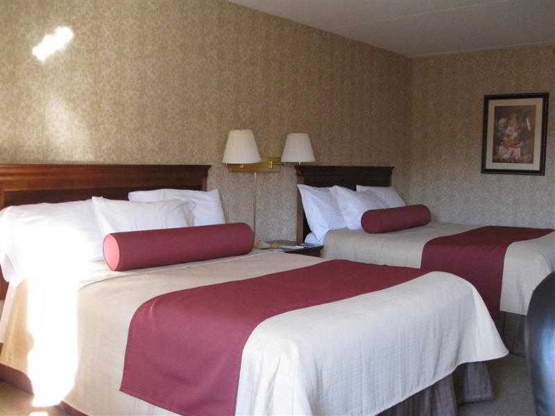 Aloft Framingham 5