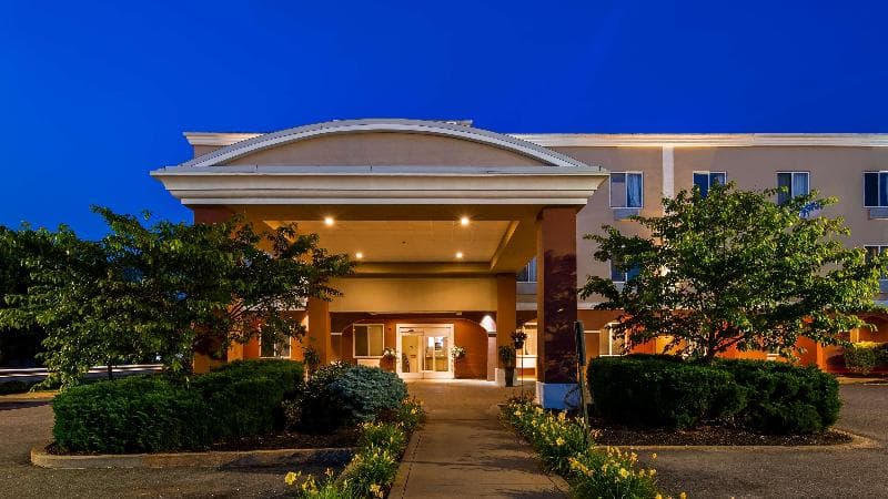 Best Western Dartmouth-New Bedford photo 1