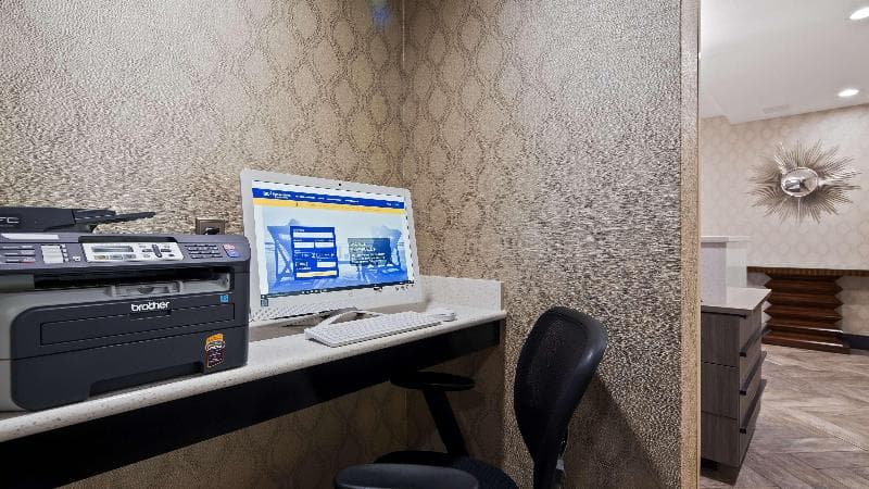 Best Western Beacon Inn 1