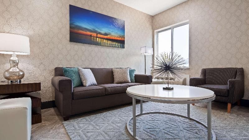 Best Western Beacon Inn 5