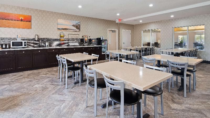 Best Western Beacon Inn 3
