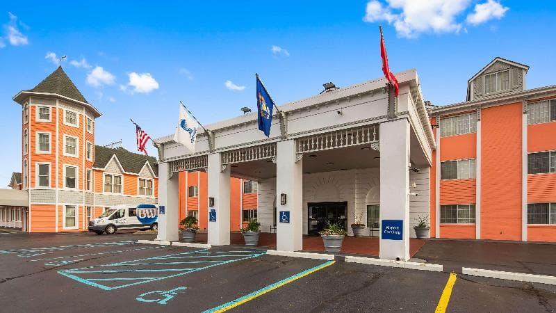 Best Western Greenfield Inn 2