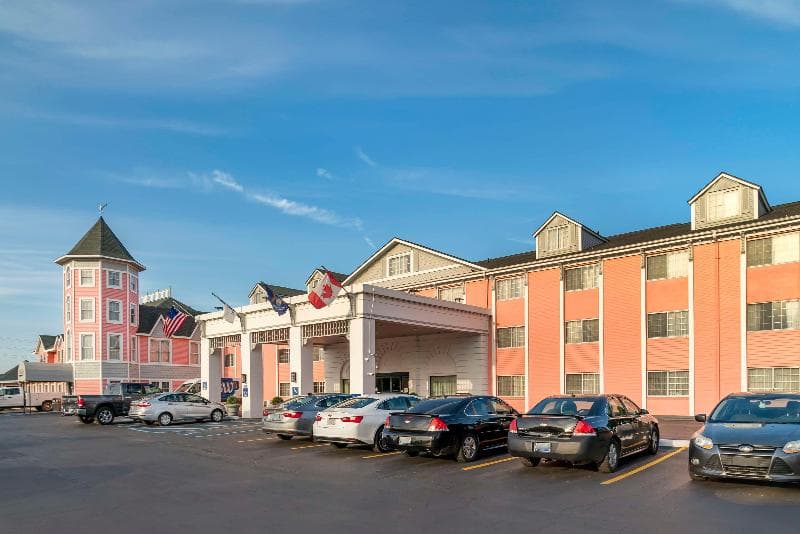 Best Western Greenfield Inn 4