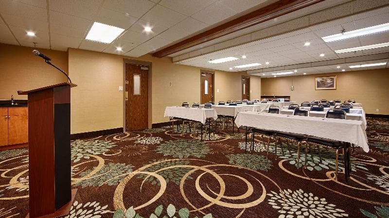 Best Western Detroit Livonia photo 1