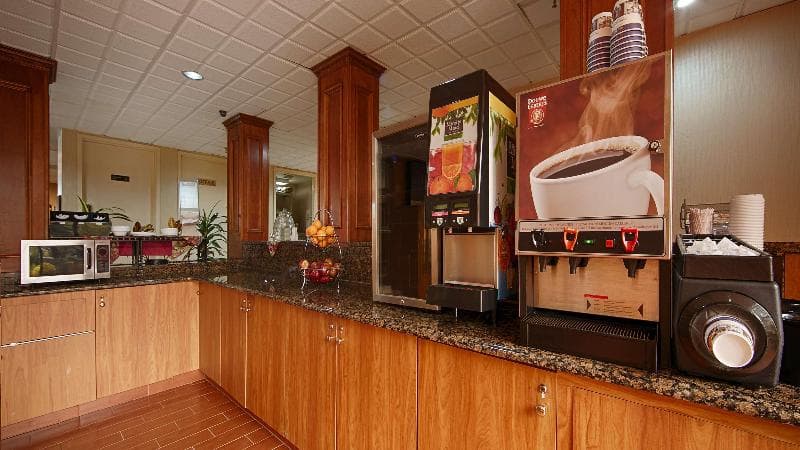 Best Western Detroit Livonia 3