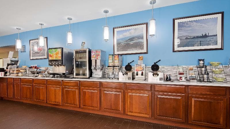 Best Western Port Huron Blue Water Bridge 3