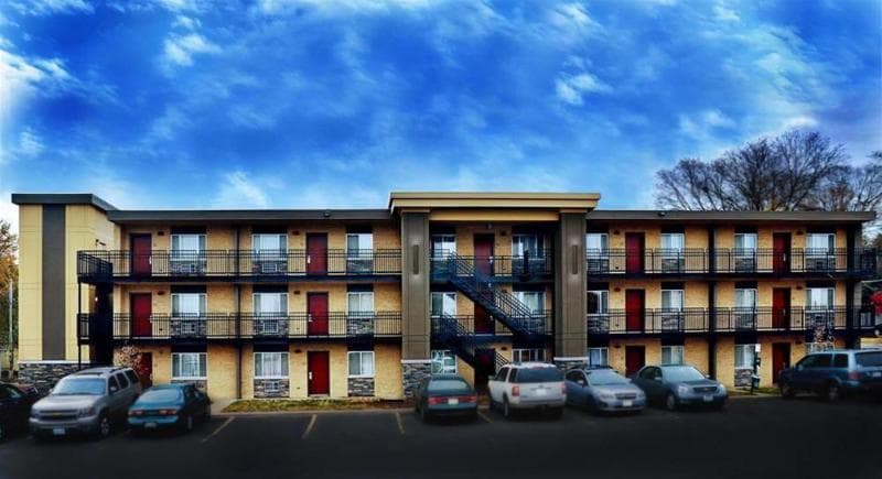 Centerstone Plaza Hotel Soldiers Field 3