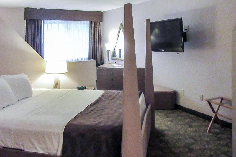 Quality Inn & Suites 2