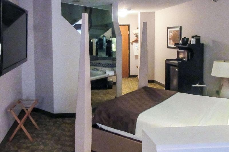 Quality Inn & Suites 3