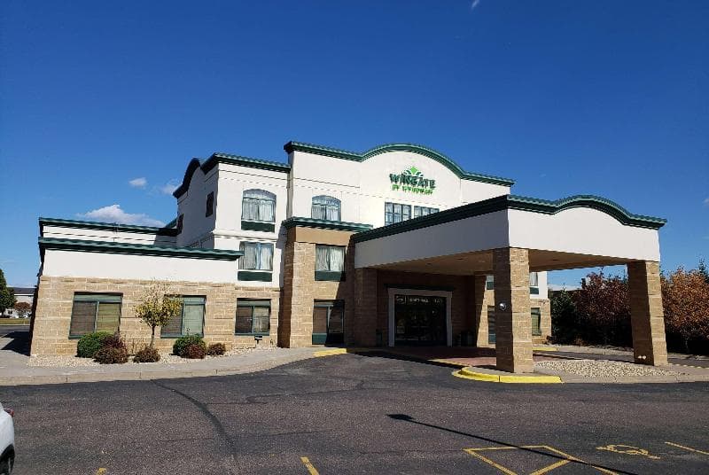 Wingate by Wyndham Coon Rapids photo 1