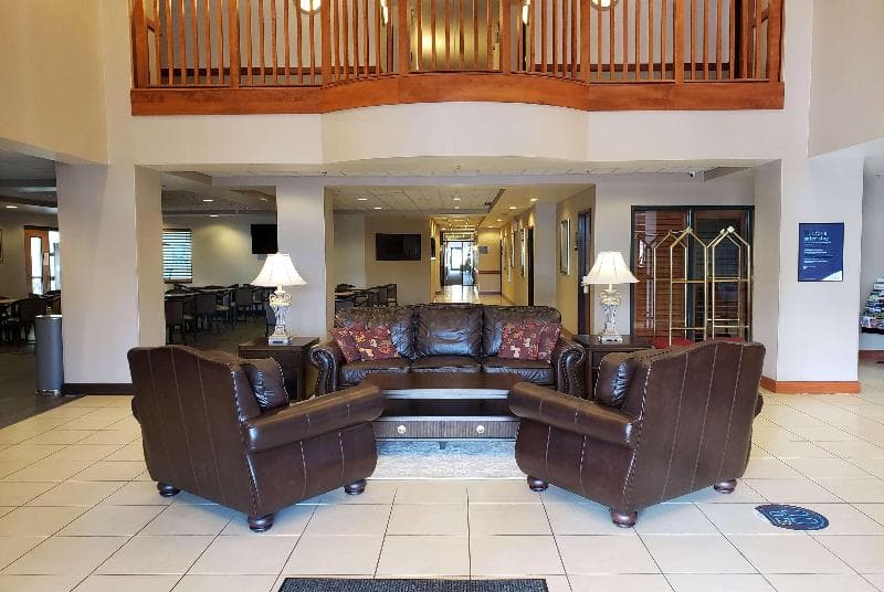 Wingate by Wyndham Coon Rapids 3