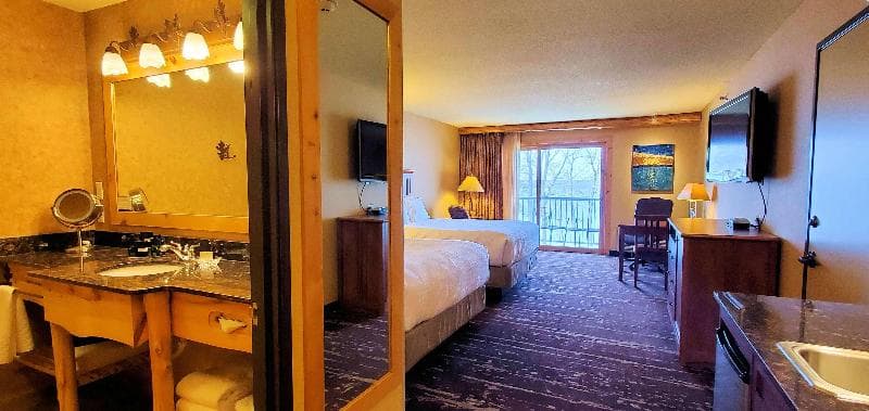Best Western Premier The Lodge on Lake Detroit 4