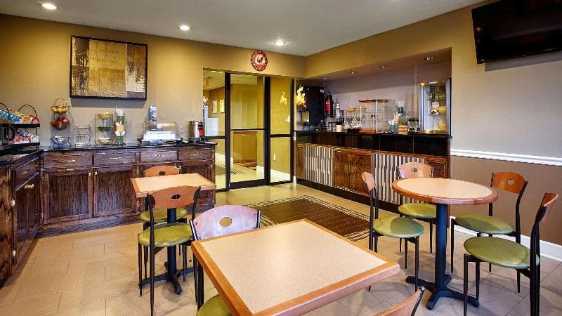 Best Western Gateway Inn 2