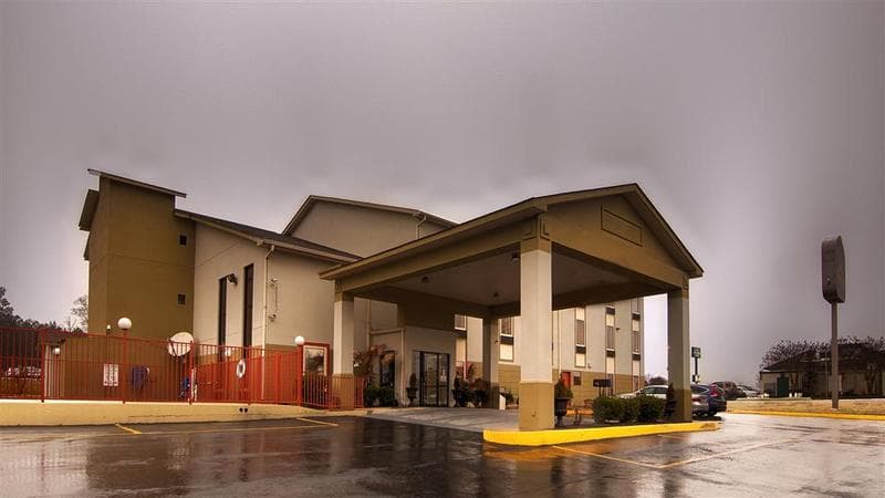 Americas Best Value Inn & Suites Clinton/Jackson main