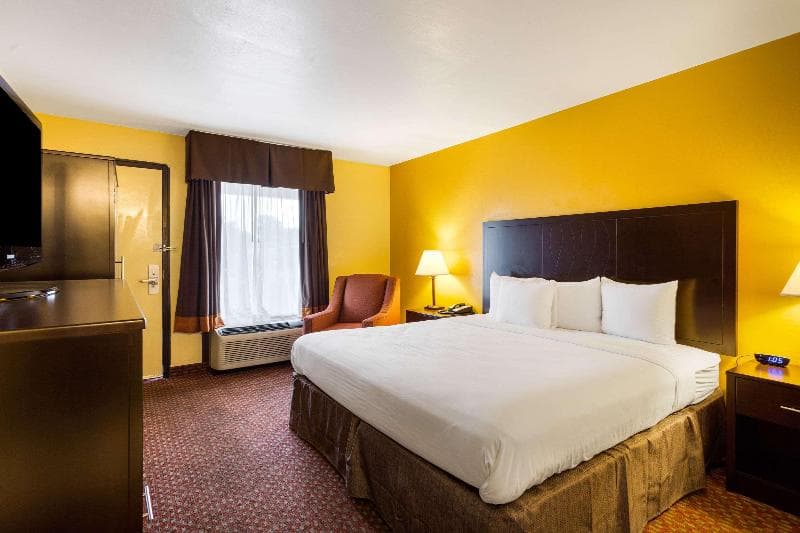 Best Western Blues Traveler Inn - Closed photo 1