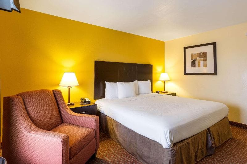 Best Western Blues Traveler Inn - Closed 4