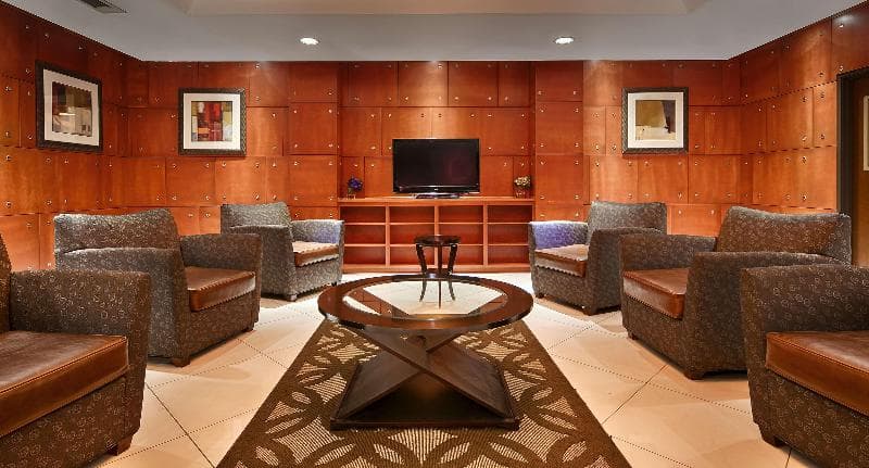 Best Western Plus Flowood Inn & Suites photo 1