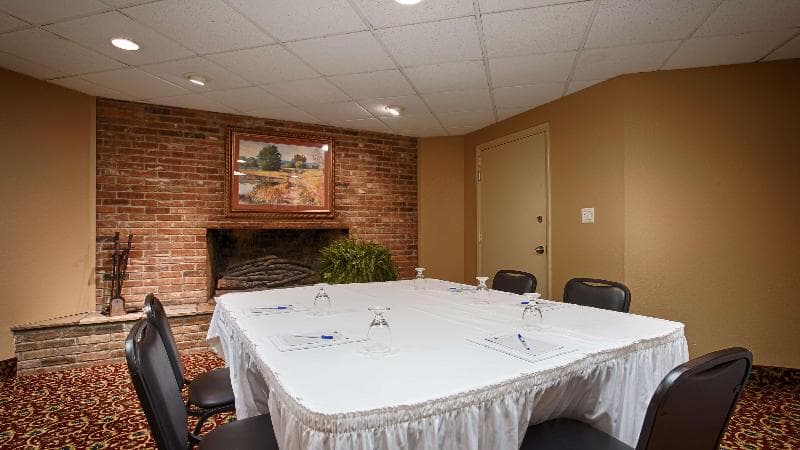Best Western Coach House 5
