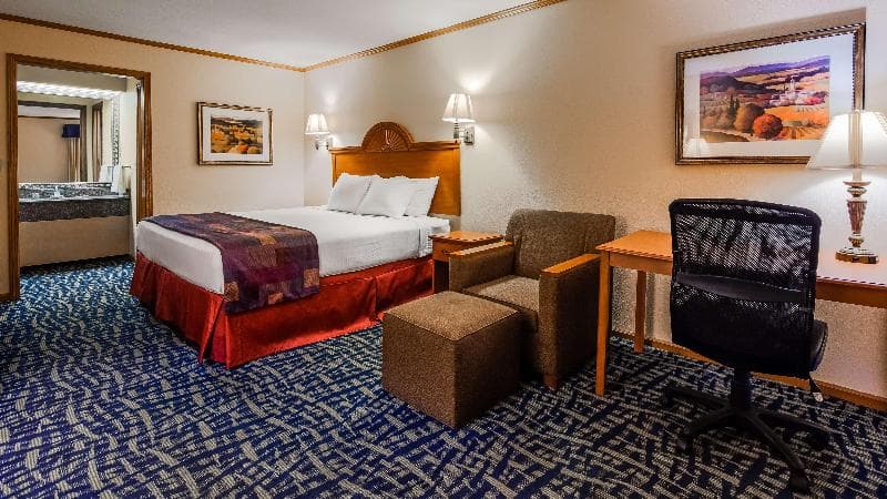 Best Western Country Inn - North 5