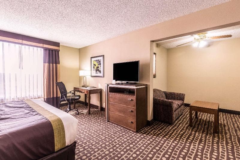 Quality Inn West Plains 4