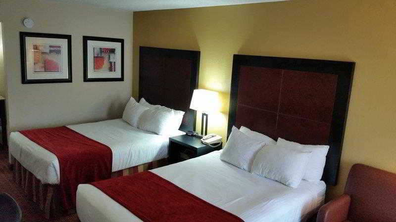 Clarion Pointe Independence - Kansas City 5