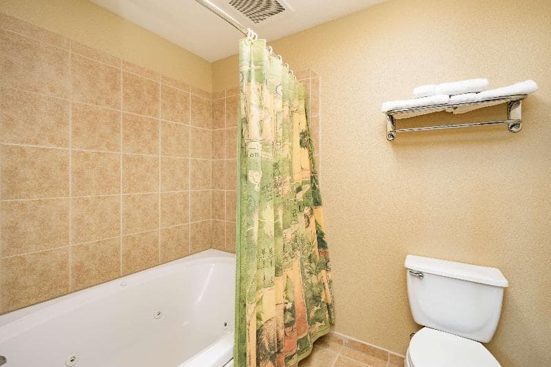 Best Western Plus Kelly Inn & Suites 4