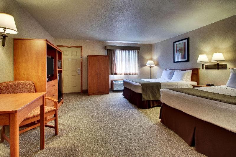 Best Western West Hills Inn 4