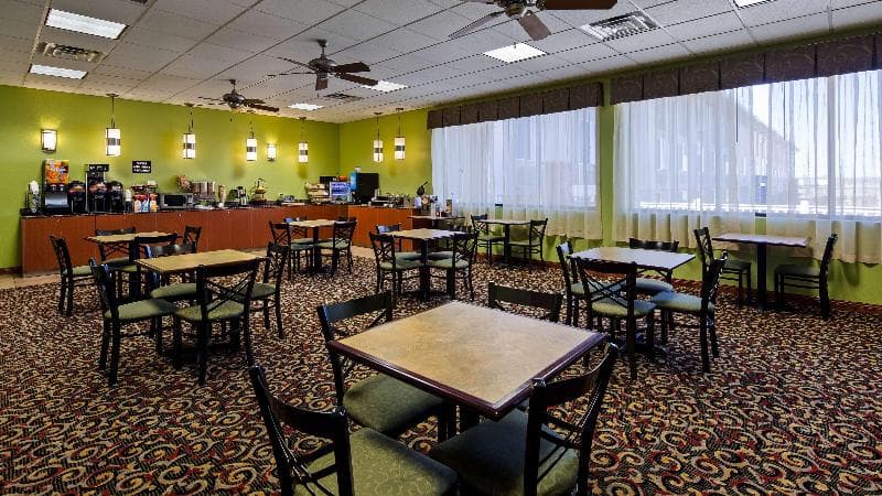 Best Western Plus Mid Nebraska Inn & Suites 3