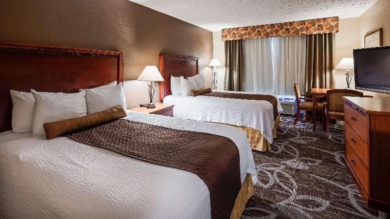 Best Western Plus Mid Nebraska Inn & Suites 5