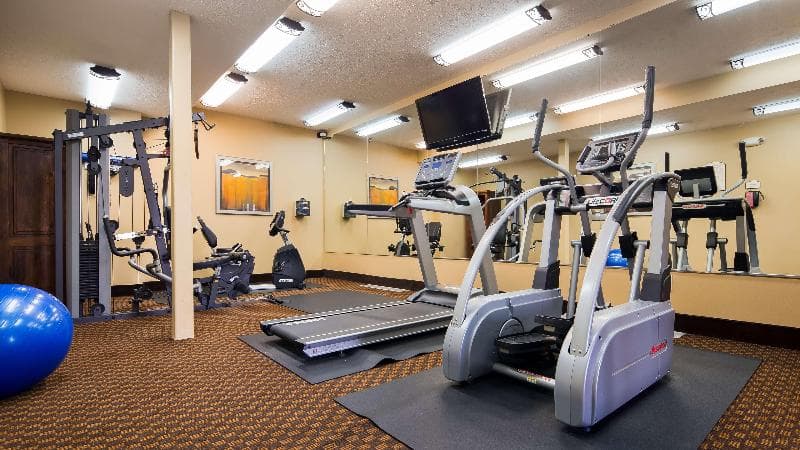 Best Western Plus Grand Island Inn & Suites 3