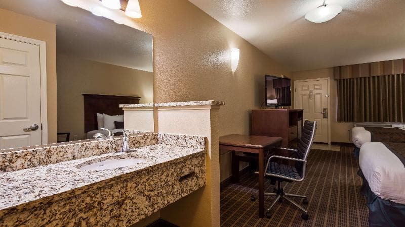 Best Western Fallon Inn & Suites 4