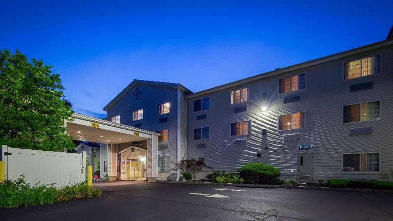 Best Western Concord Inn & Suites 3