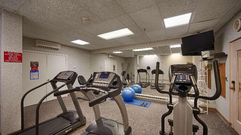 Best Western Plus Morristown Inn 4