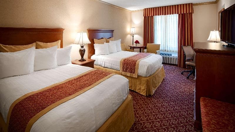 Best Western Plus Morristown Inn 5