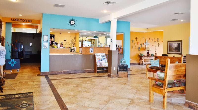 The Classic Desert Aire Hotel 5