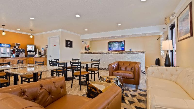 Best Western Santa Rosa Inn 5