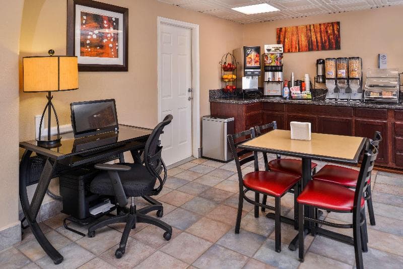 Best Western Executive Inn 5