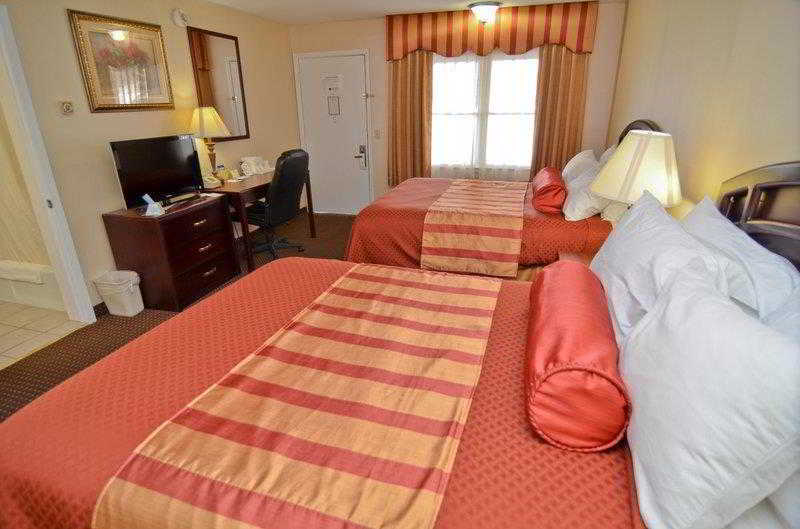Rodeway Inn 5