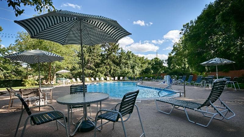Best Western Woodbury Inn 4