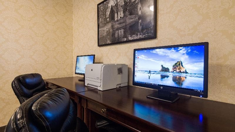 Best Western New Baltimore Inn 1