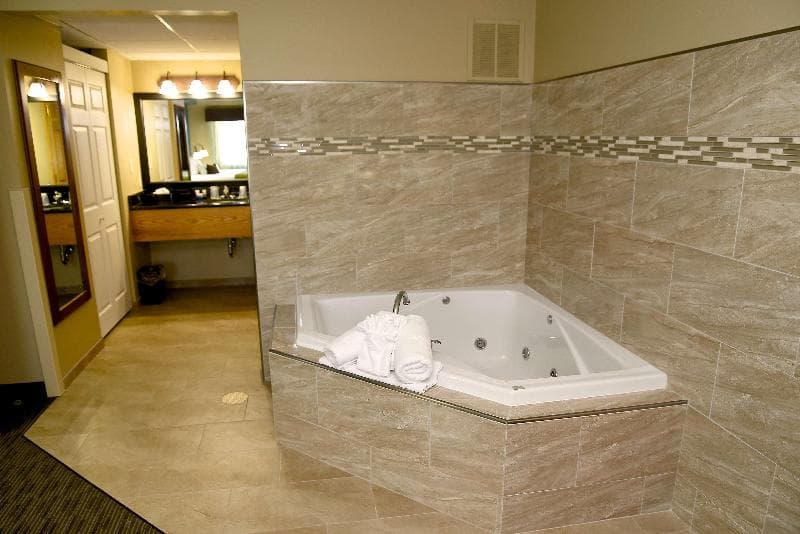 Best Western Plus Plattsburgh 2